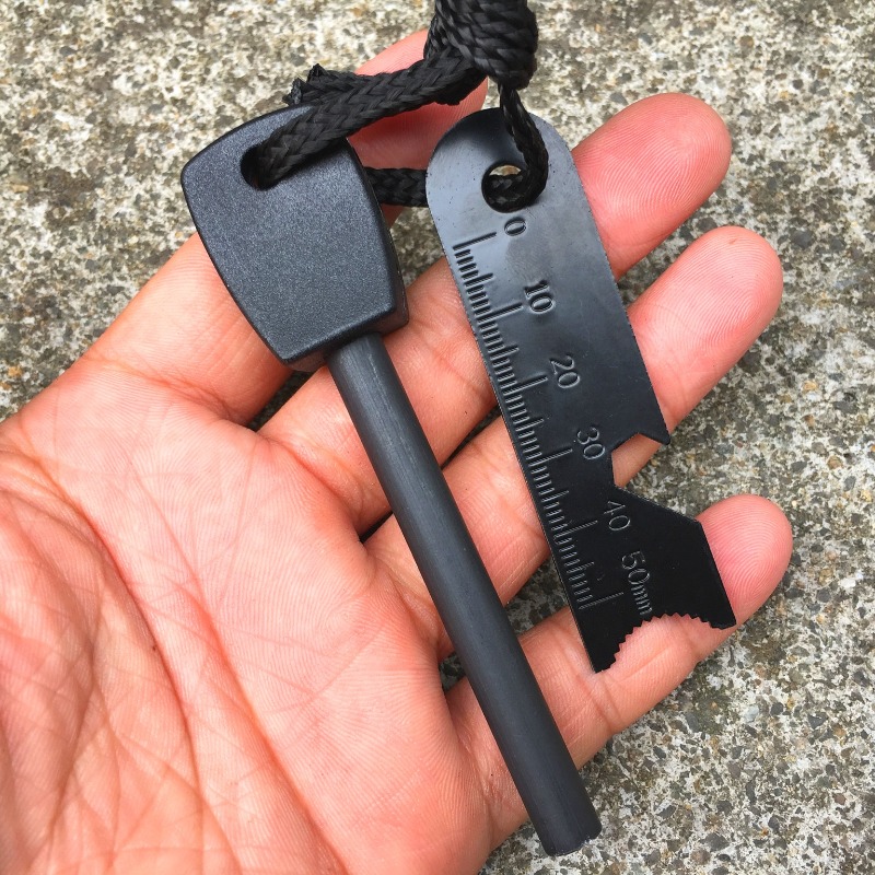 Outdoor Survival Fire Starter  - Magnesium Fire Starter 评论和价格